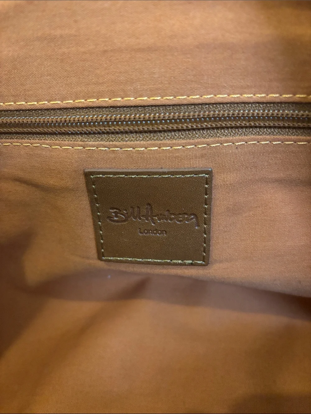Men's Leather Duffel Bag in Tan - Classic Travel Tote